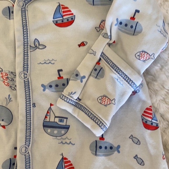 Newborn onesie with snaps - Picture 4 of 7